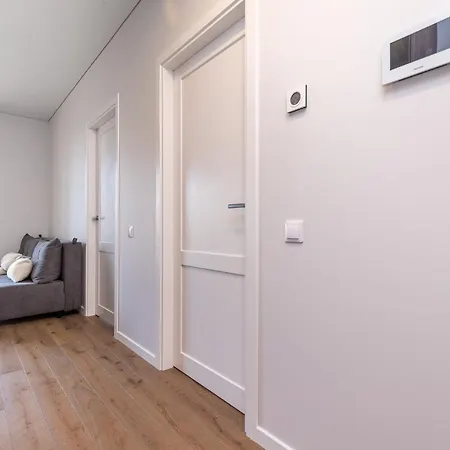 아파트 Liuks Vanagupes Pusynas Apartamentai 팔랑가